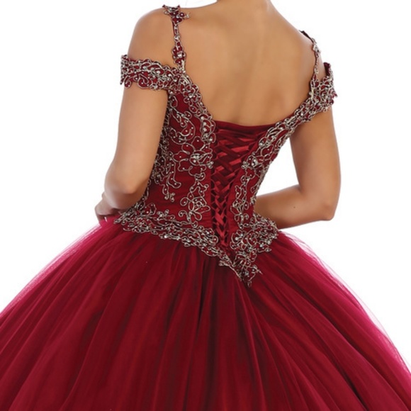 New Ball gown. Formal prom quinceanera dress - Picture 3 of 8